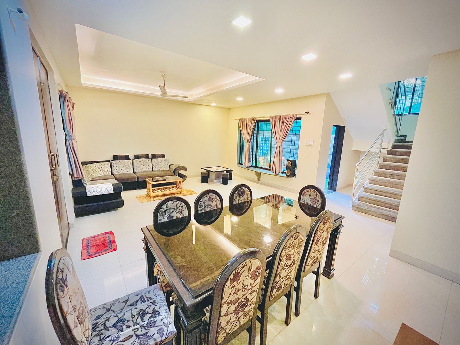 Reveniir Avalon Villa 1